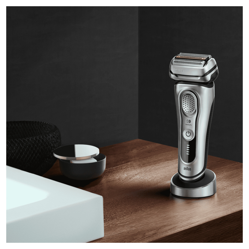 Braun Series 9 9350S Wet & Dry Shaver With Charging Stand Silver