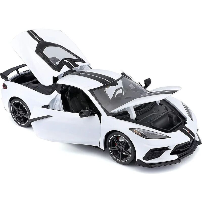 Maisto Special Edition 2020 Chevrolet Corvette Stingray Coupe White 1.18 Scale Die-Cast Car Model